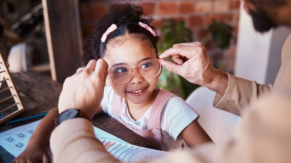 Gyerek szemüvegkeret: hogyan válasszunk?